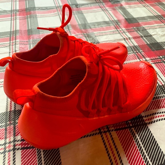 🔥 Nike Payaa NikeLab Red 🔥 - Picture 1 of 4